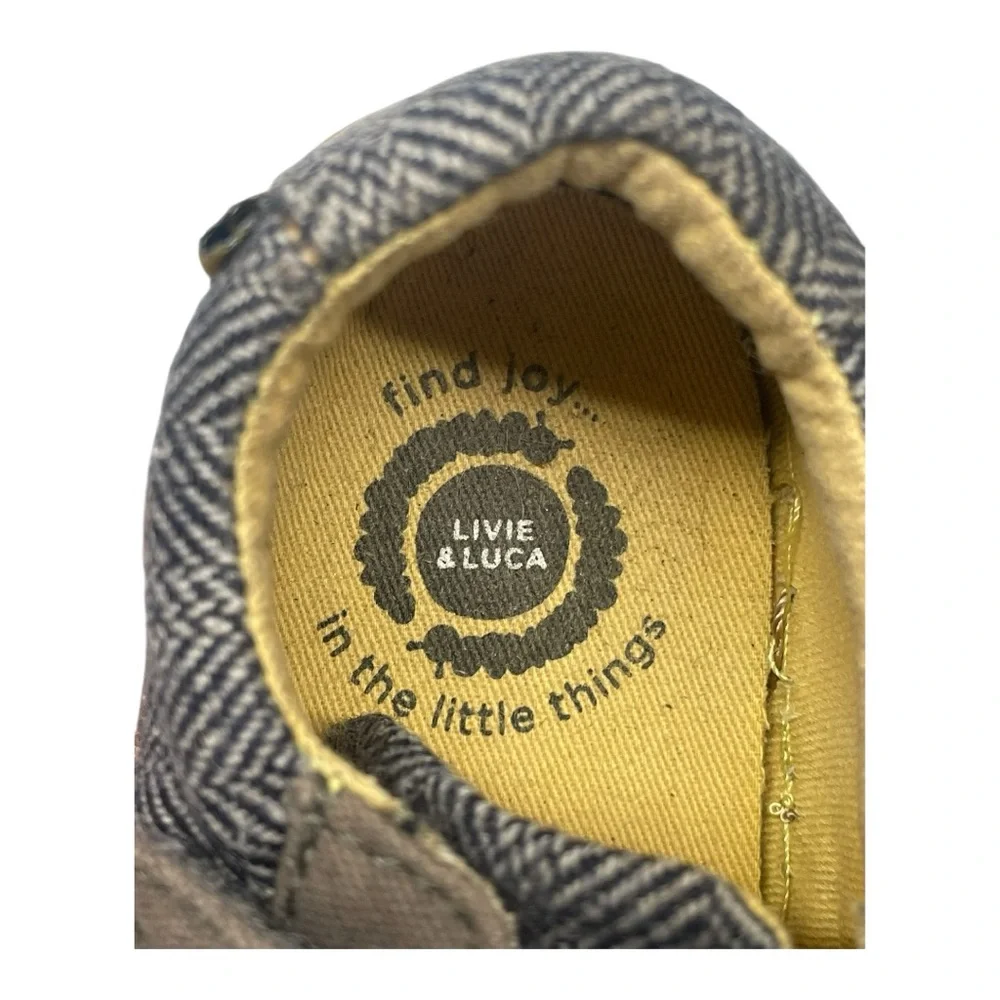 Livie & Luca Gray Herringbone Kids Sneakers with velcro straps Size: 7 - Picture 4 of 9